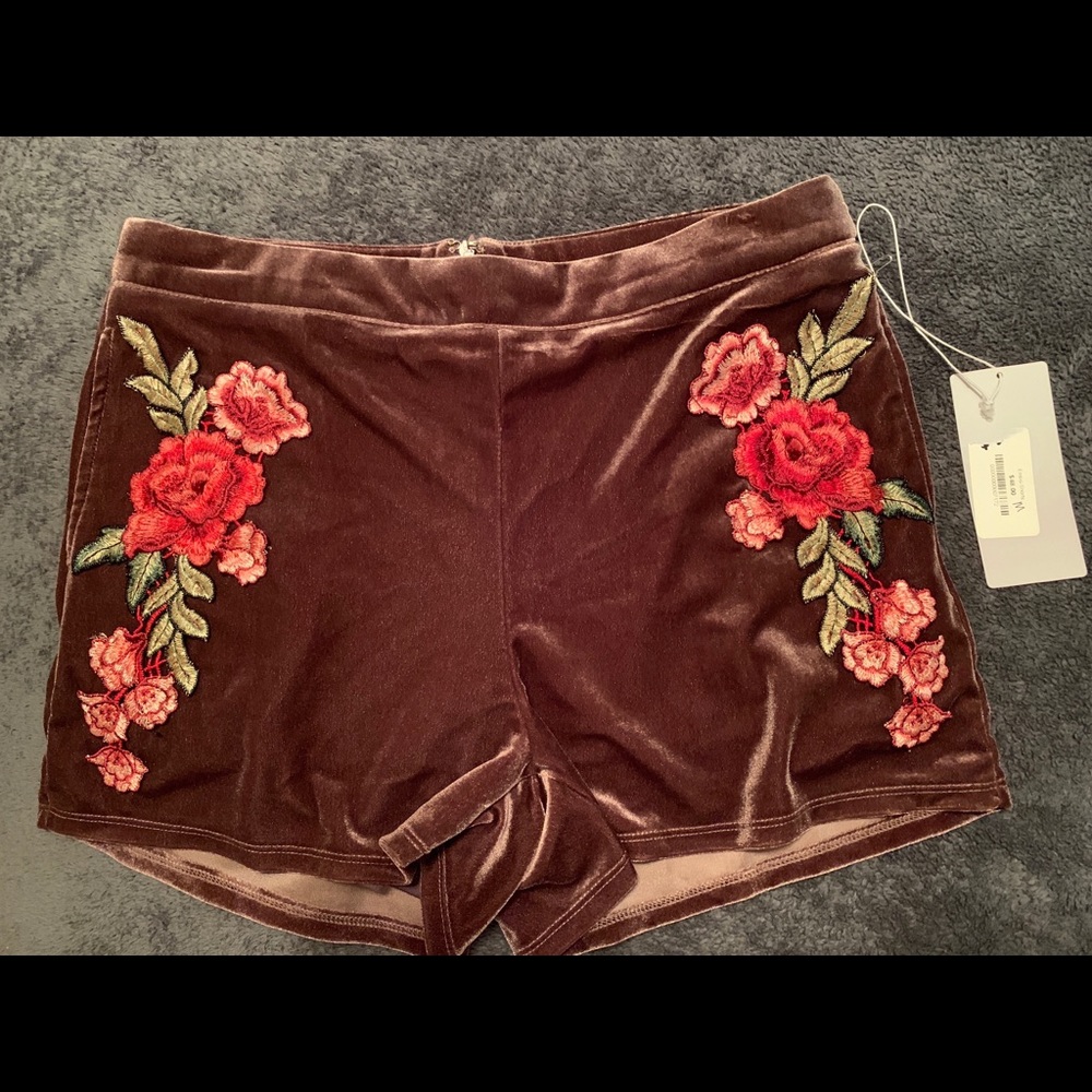 velvet embroidered shorts